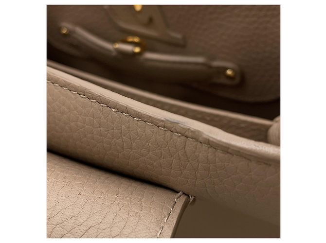 Borsa in pelle Capucines MM di Louis Vuitton - vista 11
