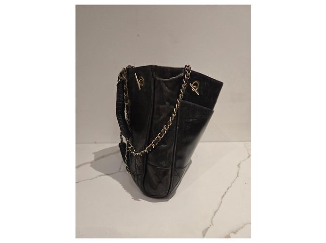 Chanel gesteppte schwarze Leder-Tote - Ansicht 4