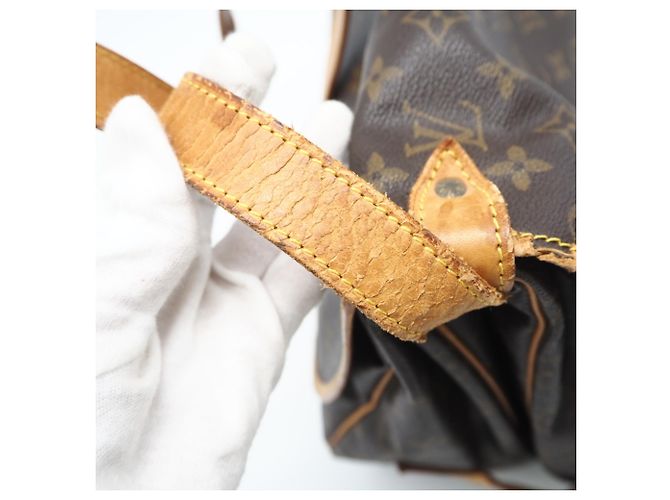 Borsa a Spalla Saumur 35 Monogramma Louis Vuitton Marrone - vista 15