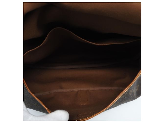 Borsa a Spalla Saumur 35 Monogramma Louis Vuitton Marrone - vista 17