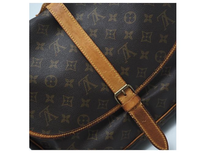 Borsa a Spalla Saumur 35 Monogramma Louis Vuitton Marrone - vista 4
