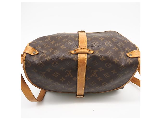 Borsa a Spalla Saumur 35 Monogramma Louis Vuitton Marrone - vista 5