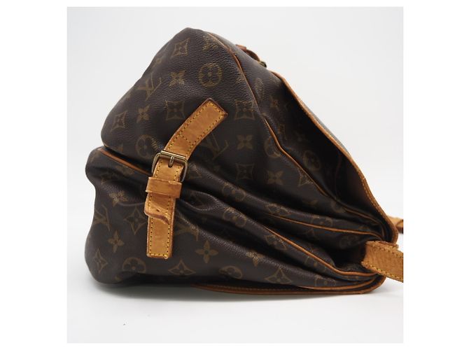 Borsa a Spalla Saumur 35 Monogramma Louis Vuitton Marrone - vista 7