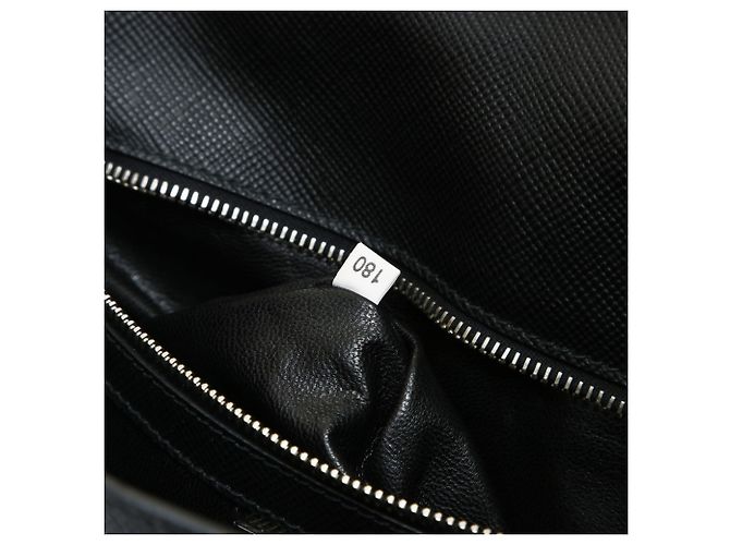 Bolsa de Ombro em Couro Saffiano Prada Preto - vista 10