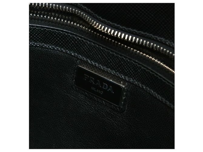 Bolsa de Ombro em Couro Saffiano Prada Preto - vista 11