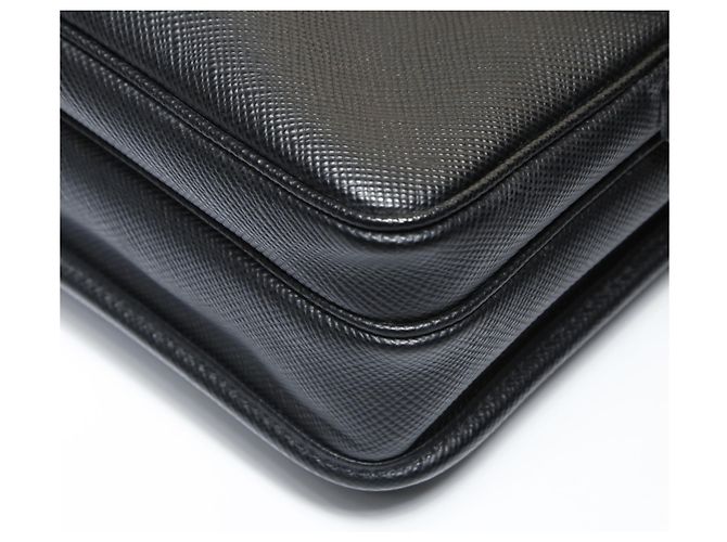 Bolsa de Ombro em Couro Saffiano Prada Preto - vista 6