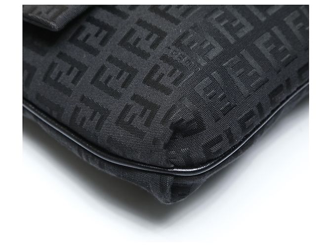 Borsa a Spalla Mamma Bucket in Tela di Fendi - vista 5