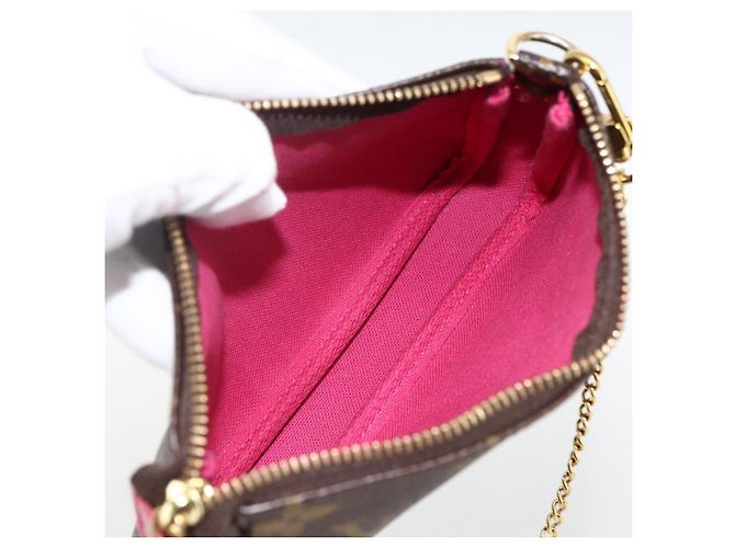 LOUIS VUITTON Monogram Vivienne Mini Pochette Accessori M81637 Auth 167034SM Monogramma - vista 18
