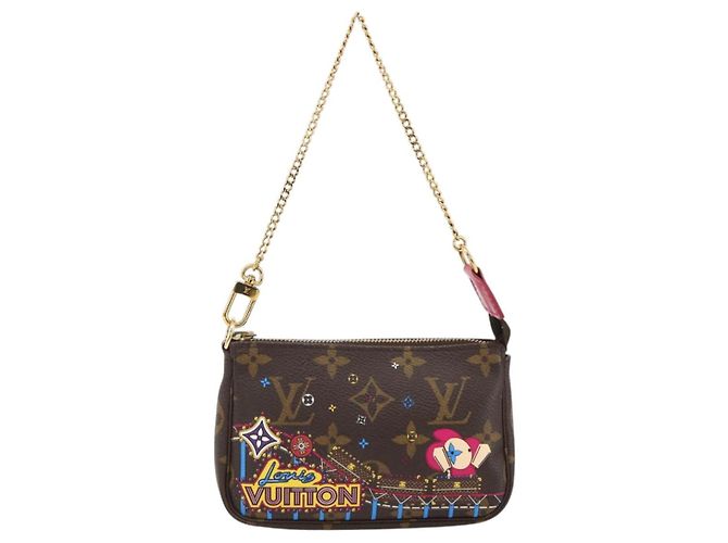 LOUIS VUITTON Monogram Vivienne Mini Pochette Accessori M81637 Auth 167034SM Monogramma - vista 2