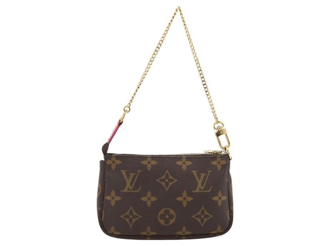 LOUIS VUITTON Monogram Vivienne Mini Pochette Accessori M81637 Auth 167034SM Monogramma - vista 3