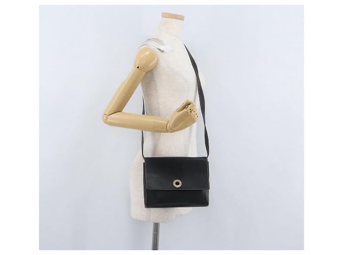 Sac à épaule CÉLINE Circle en cuir noir et or Auth fm5181 Doré - vue 23
