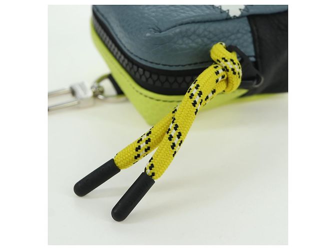 LOUIS VUITTON Pochette Quadrata Charm in Pelle Blocchi di Colore Grigio M00739 Auth ARZ207M Marrone - vista 16
