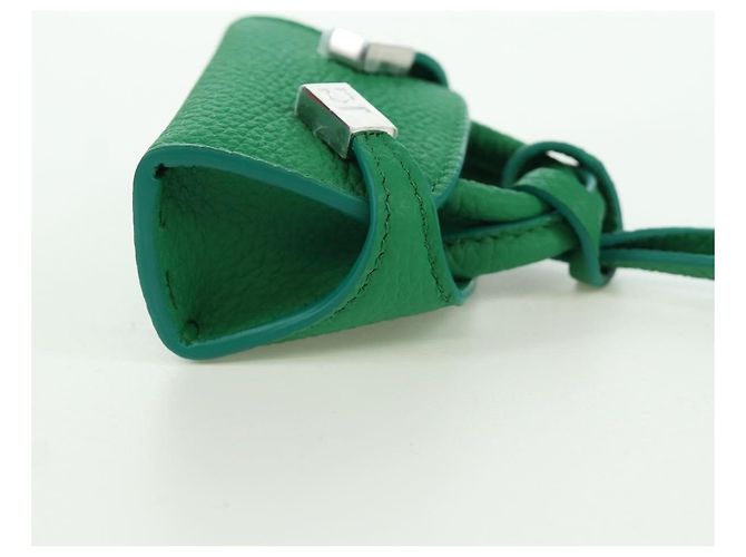 Charm per borsa Gancini Hugs in pelle verde argento Auth 172557M di Salvatore Ferragamo - vista 11