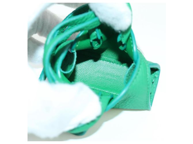 Charm per borsa Gancini Hugs in pelle verde argento Auth 172557M di Salvatore Ferragamo - vista 15
