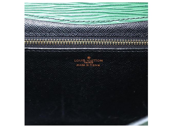 LOUIS VUITTON Clutch Montaigne 23 Epi Verde M52664 LV Auth LNZ018 - vista 13