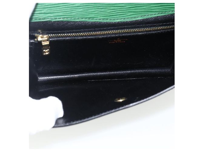 LOUIS VUITTON Clutch Montaigne 23 Epi Verde M52664 LV Auth LNZ018 - vista 14