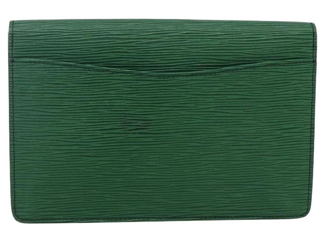 LOUIS VUITTON Clutch Montaigne 23 Epi Verde M52664 LV Auth LNZ018 - vista 3