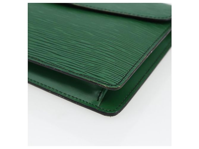 LOUIS VUITTON Clutch Montaigne 23 Epi Verde M52664 LV Auth LNZ018 - vista 8