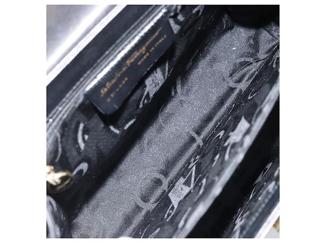 Borsa a mano in pelle Gancini Salvatore Ferragamo 2 in 1 Nero Oro Auth 172790 - vista 19