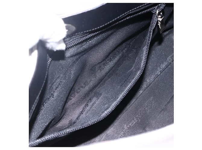 Salvatore Ferragamo Schultertasche aus Nylon Grau Silber Authentisch bs33629 Braun - Ansicht 20