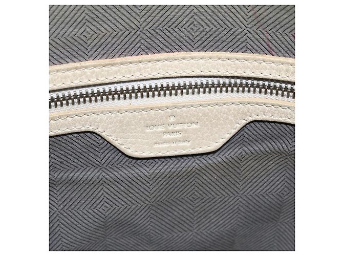 LOUIS VUITTON Handtasche Cabanaxos aus Leder Weiß M95887 LV Auth bs33670 - Ansicht 15