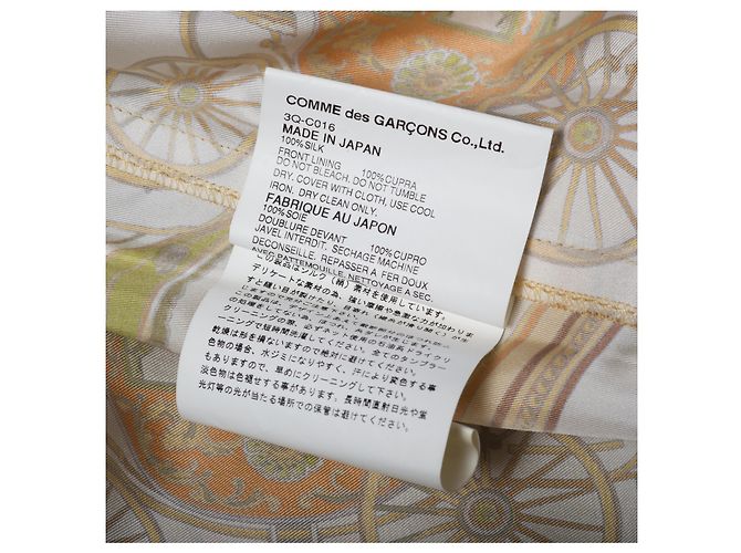 Autre Marque Tao de Comme des Garçons Abrigo Trench de Patrón Barroco Dorado - vista 9