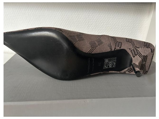 Décolleté Balenciaga BB Monogram Marrone Taglia 36 - vista 8