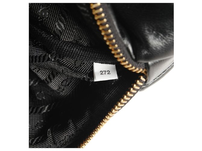 Bolsa de ombro em couro nappa acolchoado em triângulo Prada Preto - vista 10