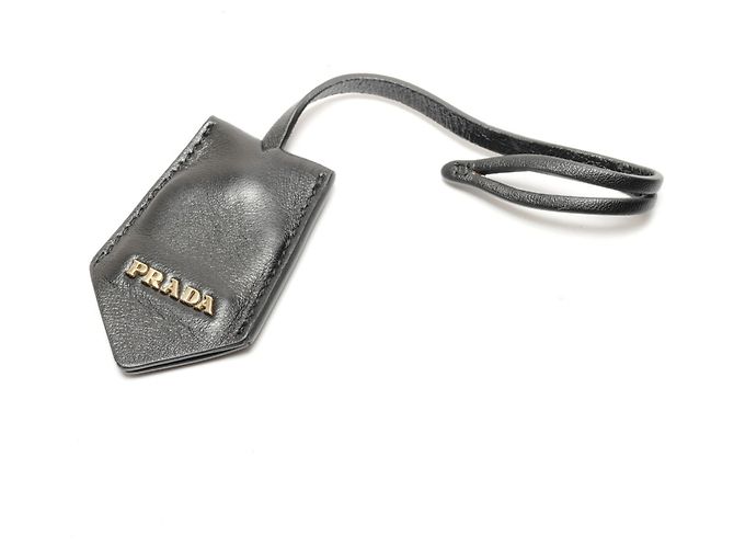 Bolsa de ombro em couro nappa acolchoado em triângulo Prada Preto - vista 14