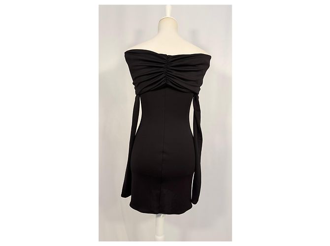 Autre Marque Schwarzes enges Mini-Kleid mit Off-Shoulder-Ausschnitt - Ansicht 4