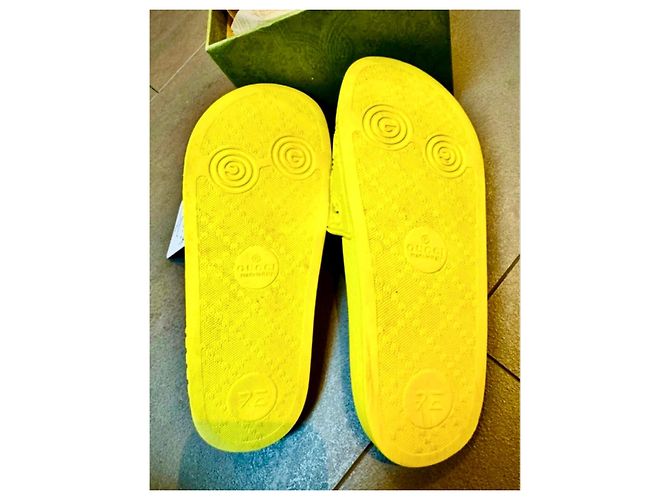 Sandali Gucci Slide Gialli 32 - 34 Giallo - vista 3