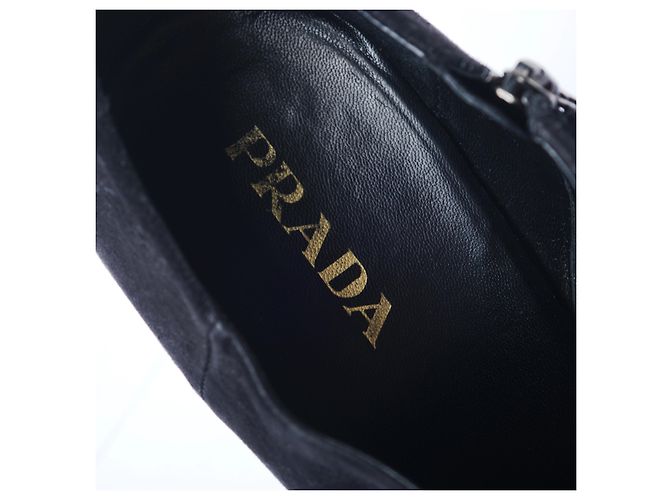 Tacchi in Pelle Scamosciata Nera Prada Nero - vista 6