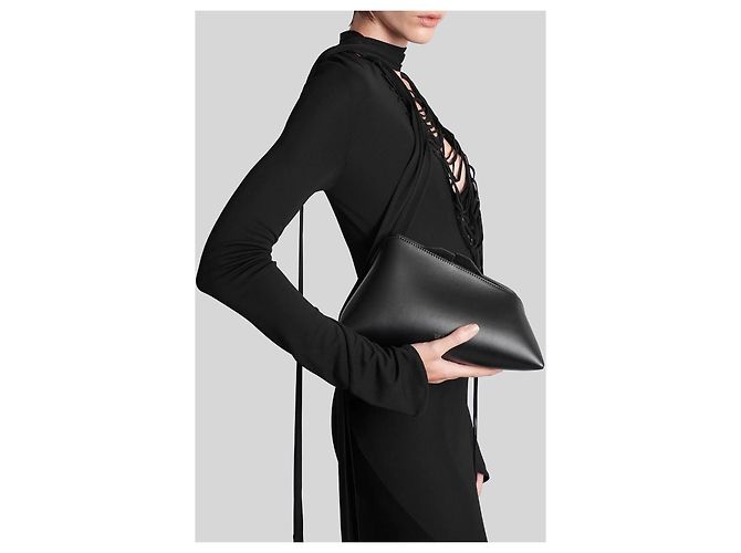 Die Attico Medium Pochette 8:30 PM aus Leder Schwarz - Ansicht 2