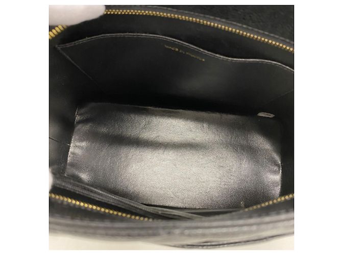 Timeless Borsa Tote Reissue di Chanel in Nero - vista 4