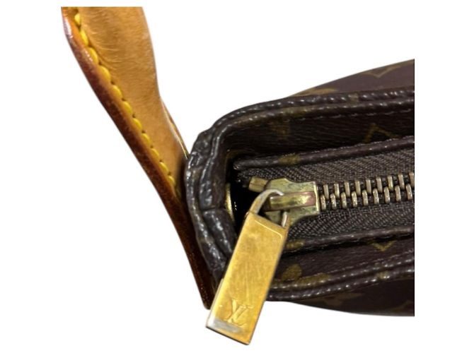 Borsa a Spalla Looping MM Monogramma Louis Vuitton Marrone - vista 15