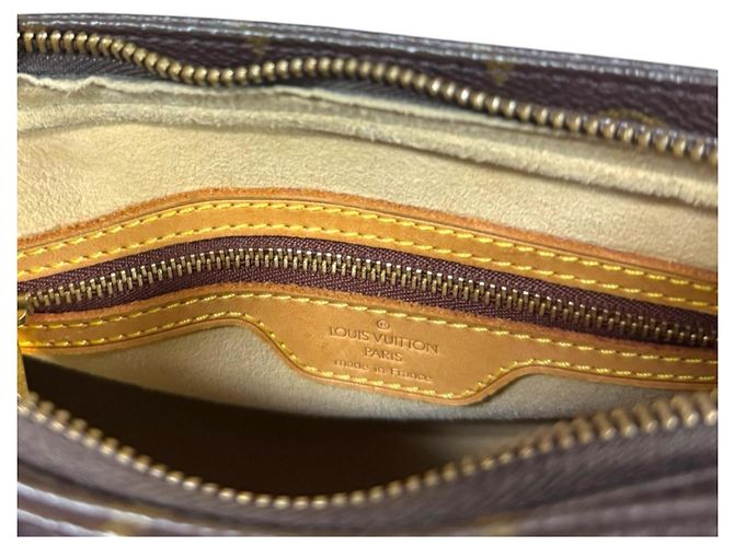 Borsa a Spalla Looping MM Monogramma Louis Vuitton Marrone - vista 9
