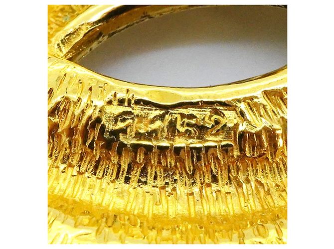 Timeless Spilla Matelassé Coco Mark di Chanel D'oro - vista 5