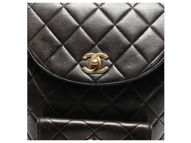 Chanel Matelassé Lammfell Rucksack Schwarz - Ansicht 9