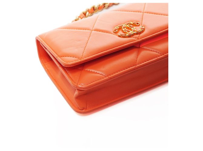 Borsa a spalla matelassé Chanel 19 con catena Arancione - vista 5