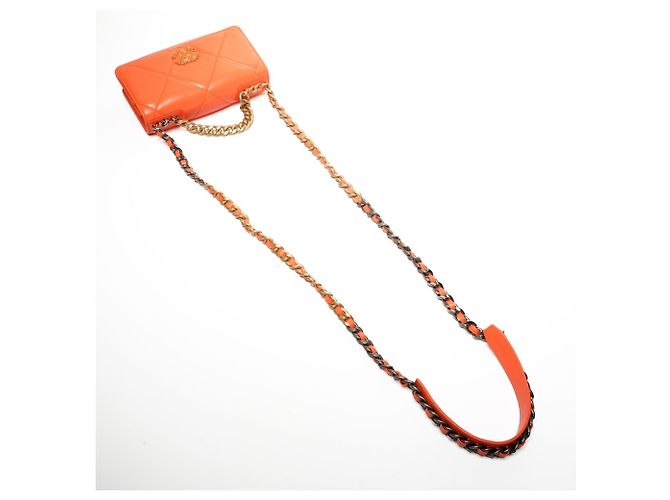 Borsa a spalla matelassé Chanel 19 con catena Arancione - vista 9