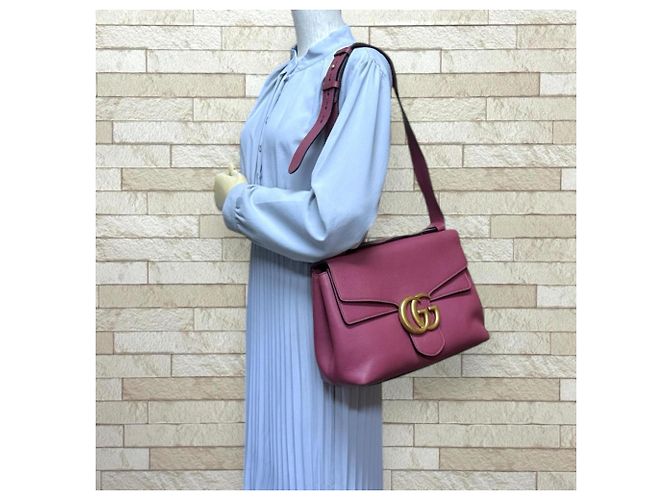 Bolso de hombro de cuero rosa GG Marmont de Gucci - vista 2
