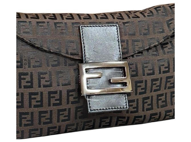 Borsa Fendi Mamma Bucket Zucchino Marrone - vista 8