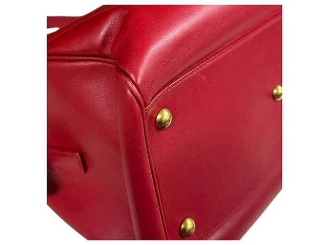Bolso de Hombro Duffle 6 Clásico de Saint Laurent en Rojo - vista 9