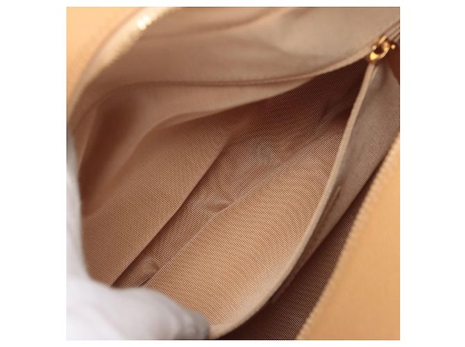 Borsa a mano bowling Matelassé Chanel in beige - vista 12