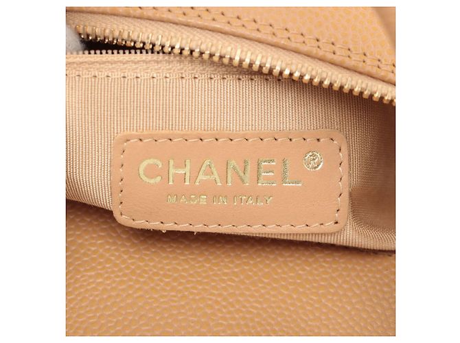 Borsa a mano bowling Matelassé Chanel in beige - vista 3