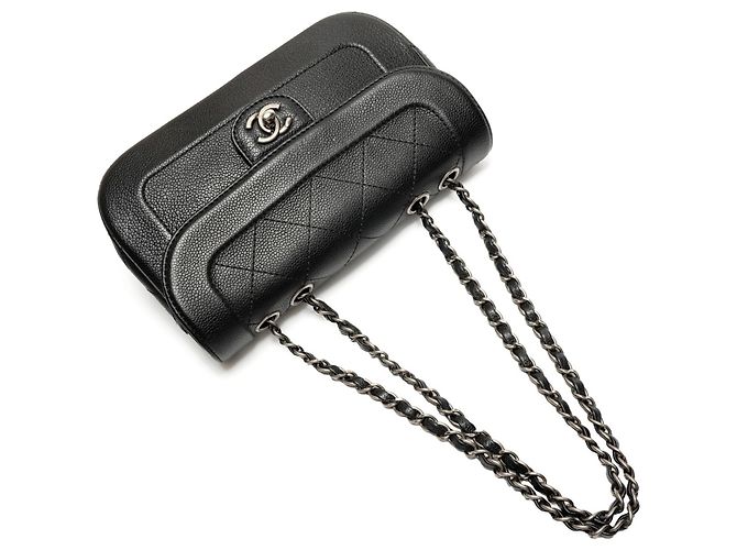 Borsa a Spalla Chanel Caviar Matelassé con Patta Singola Nero - vista 10