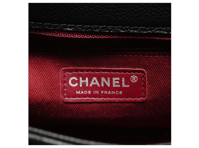 Borsa a Spalla Chanel Caviar Matelassé con Patta Singola Nero - vista 11
