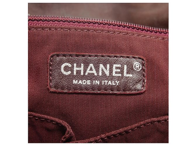 Chanel Rucksack aus braunem Lammleder mit Matelassé - Ansicht 9