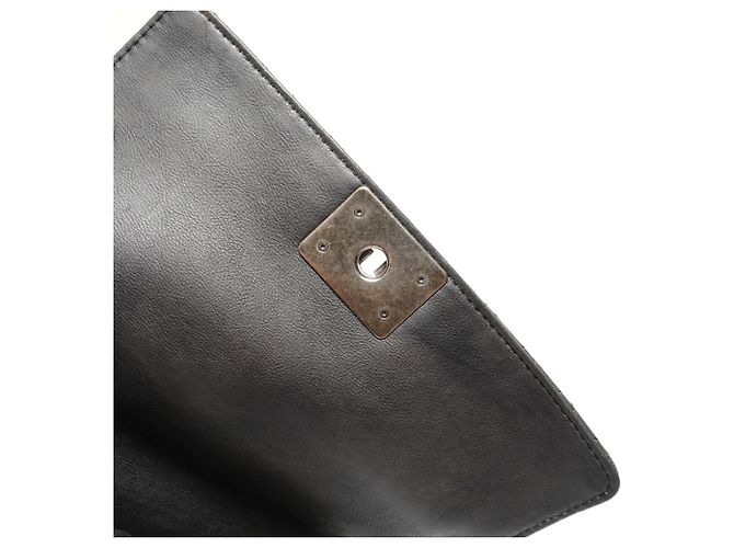 Borsa a spalla Boy di Chanel Nero - vista 10