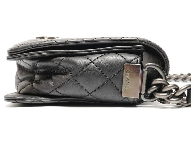 Borsa a spalla Boy di Chanel Nero - vista 5